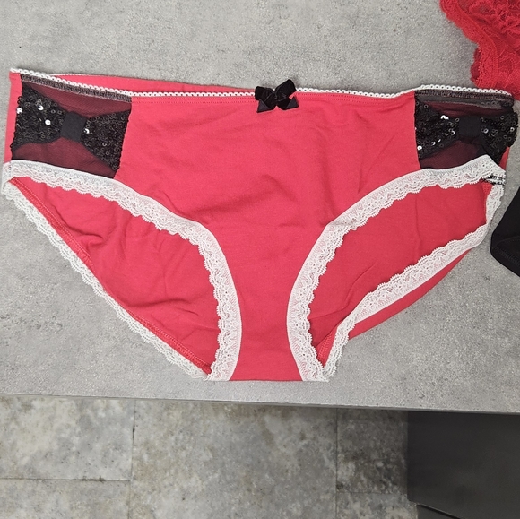 LOT of Christmas Panties - Picture 8 of 10